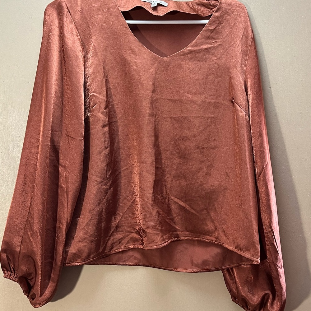 Woman’s Blouse